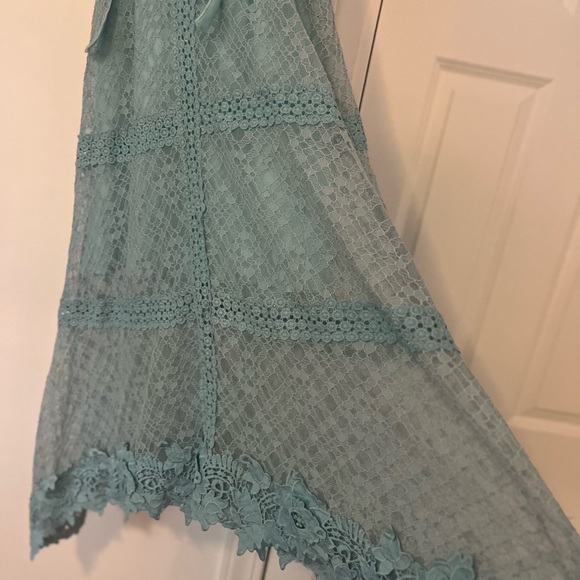 Beautiful blue dress. Foxiedox Sz. Large. In perfect condition. - Picture 4 of 4